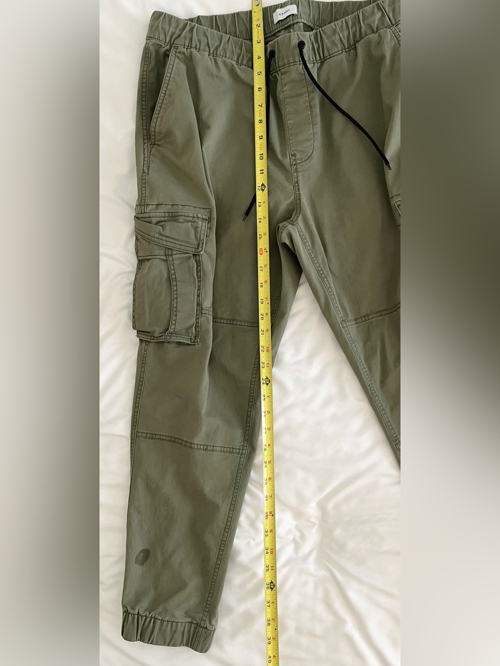 Old Navy Men's Olive Cargo Jogger Pants with Drawstring - Picture 8 of 11